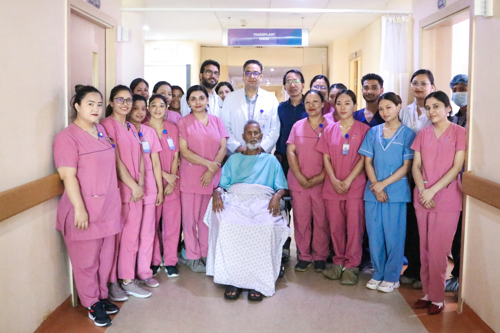 नेपालमै पहिलो अन्तर्राष्ट्रिय बिरामीको सफल कलेजो प्रत्यारोपण नेपाल मेडिसिटीमा